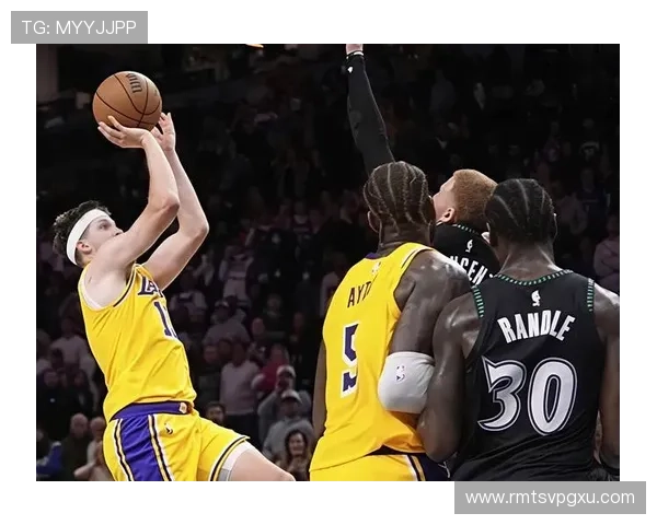 森林狼主帅痛批球队防守松散缺乏侵略性与拼搏精神需重拾血性